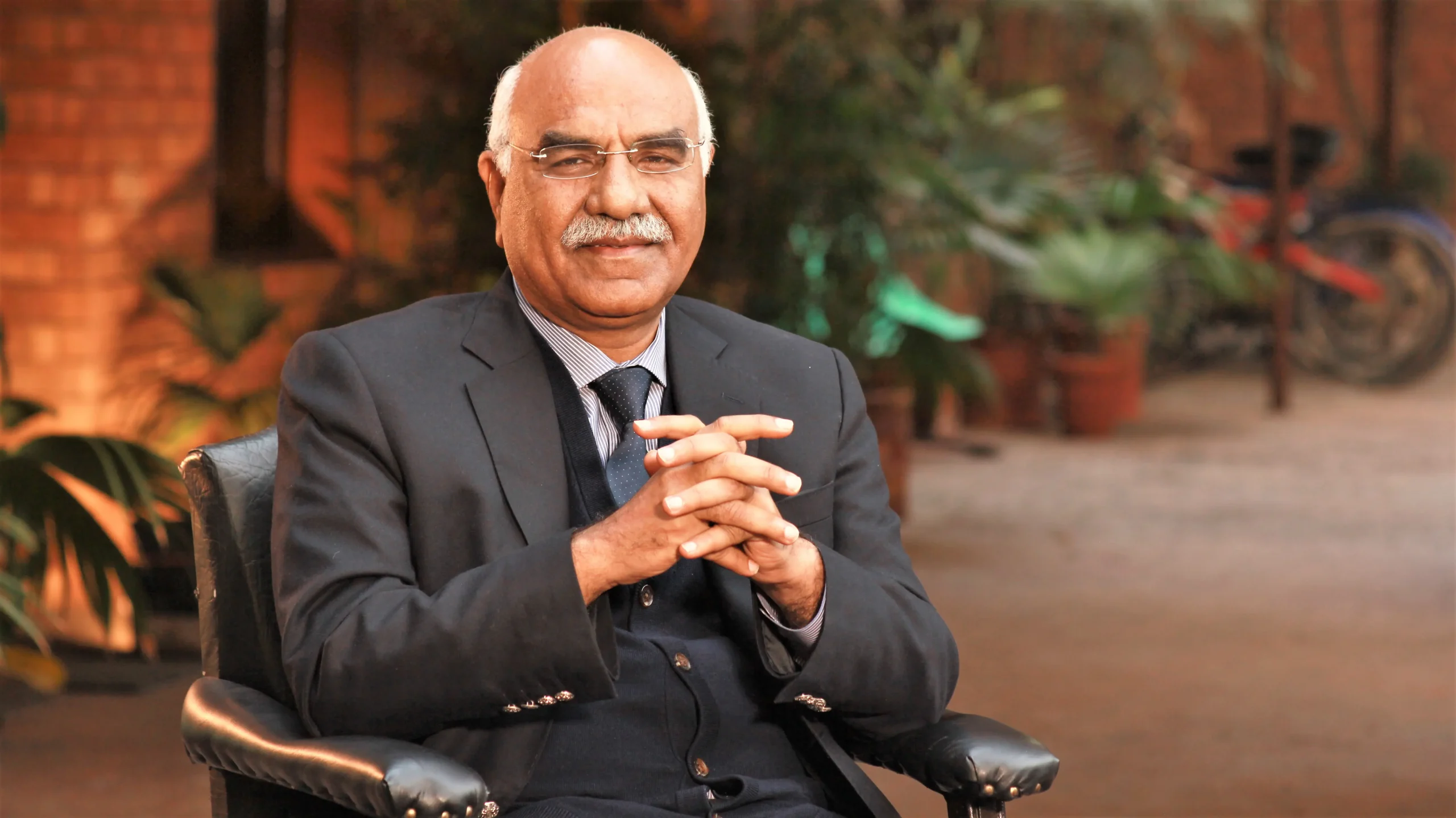 President confers Hilal-e-Imtiaz on Dr. Amjad - Pakistan Observer