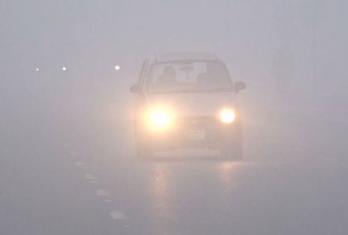 Lahore, Pakistan weather update; fog continues to disrupt traffic on Motorways