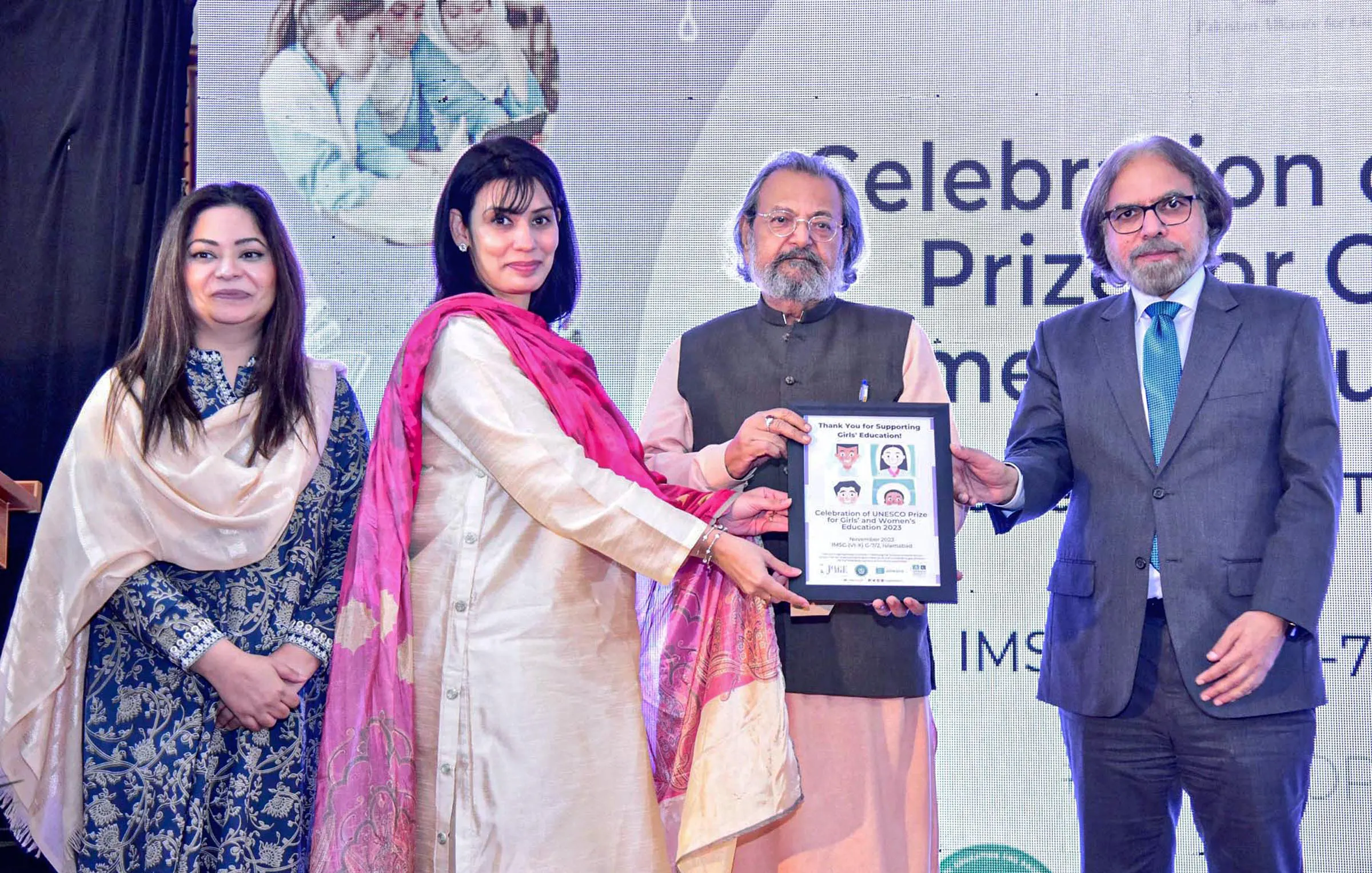 Minister Lauds PAGE For UNESCO’s Girls Education Prize - Pakistan Observer