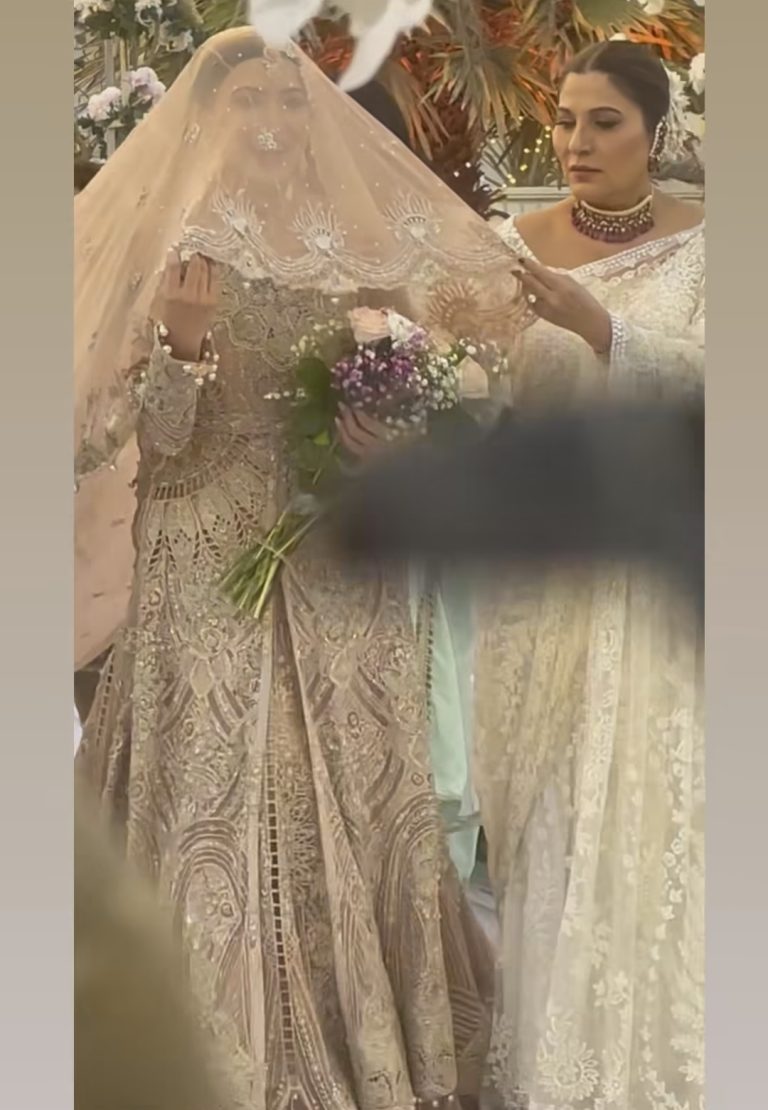 Aymen Saleem ties the knot with Kamran Malik; See Wedding pictures and ...