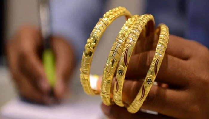 Gold price in Pakistan moves up in line with international market