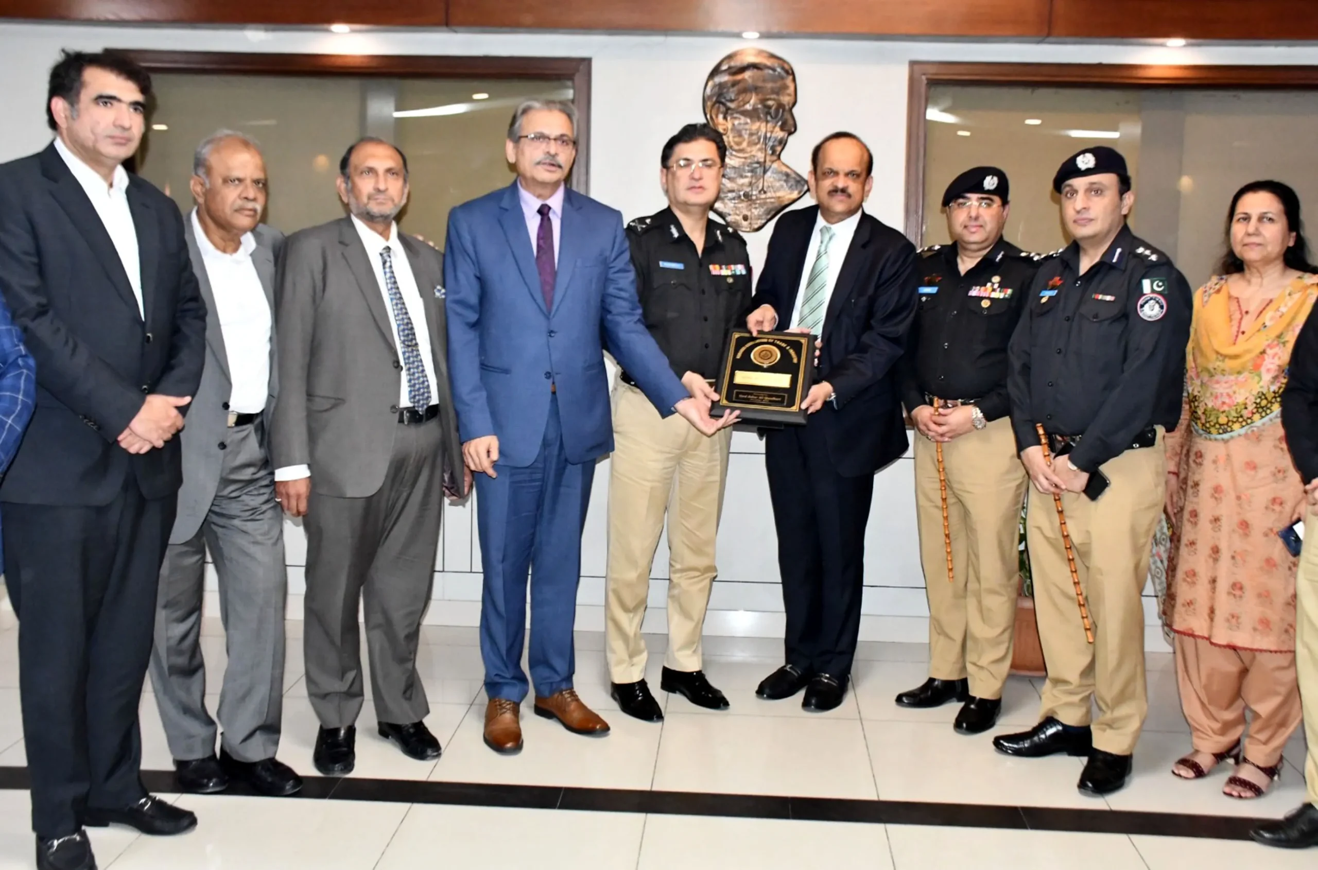 Fatmat Police Sindh police to deploy FRT for improved security at KATI - Pakistan ...