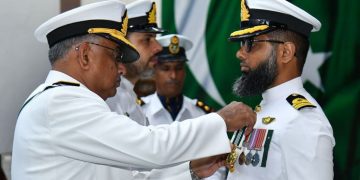 Pakistan Naval Chief confers military awards
