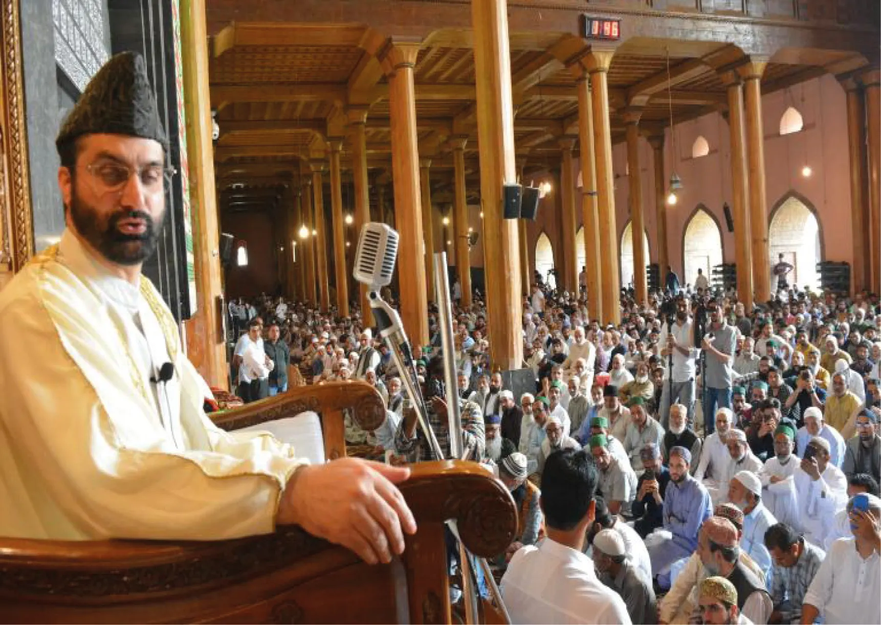 Kashmir dispute be resolved through dialogue: Mirwaiz – Pakistan Observer