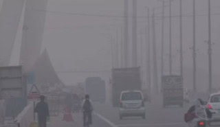 Dehli Ranks Top Today With Lahore Closely Behind Among World Most Polluted Cities