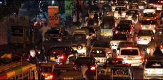 Massive Traffic Jam On Karachis Shahrah E Faisal Amid Lawyers Protest