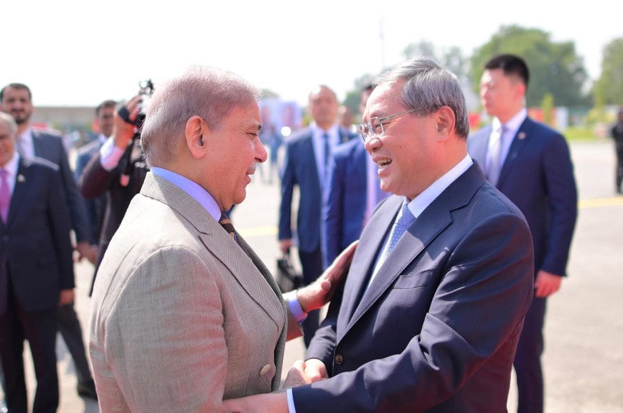 Pakistan China Vow To Further Deepen Bilateral Ties Read Complete Joint Statement