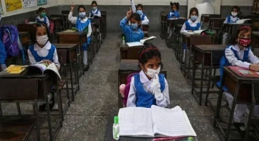 Which Students Will Get 3 Months School Holidays In Lahore Amid Smog