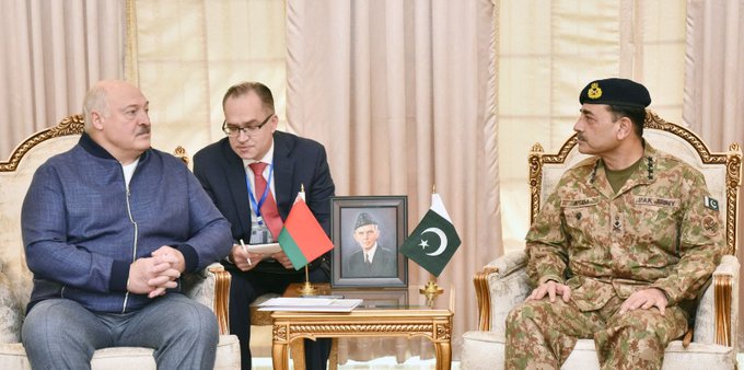 Belarus President Hails Pak Armys Role In Regional Stability In Meeting With Coas