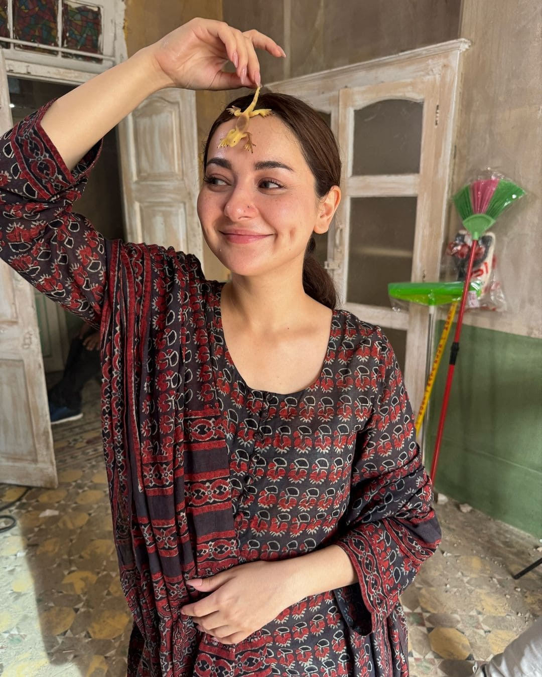 Finale Time Hania Aamir Bids Farewell To Kabhi Main Kabhi Tum In Emotional Post 