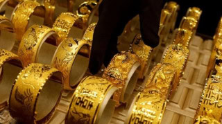 Gold Price In Pakistan Drops Massive Rs5500 Per Tola In Pakistan Check New Rates