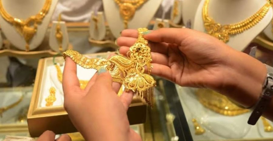 Gold Prices In Pakistan Touch Rs280500 Per Tola Amid Global Hike