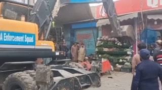 Illegal Constructions Removed In Lahores Jubilee Town