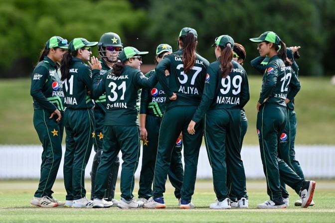 Nida Dar Aliya Riaz Excluded As Pcb Announces Womens Central Contract