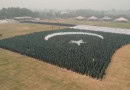 Pakistan Breaks Indias World Record For Largest Human Flag