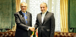 Fm Dar Iranian Counterpart Agree To Boost Ties At Eco Ministerial Meeting