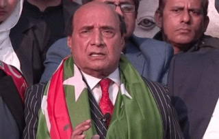 Latif Khosa Reveals Who Advised Imran Khan To Postpone Civil Disobedience Movement