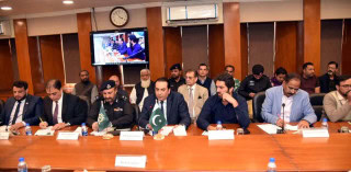 Karachi Police Chief At Fpcci (1)