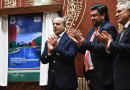 Pm Governor Ishaq Dar At Akuh