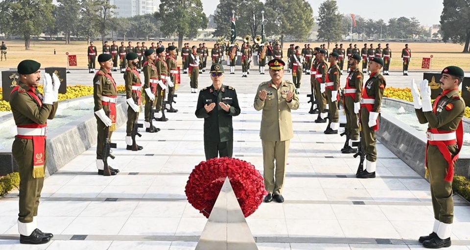 Irans Top General Bagheri Visits Ghq For Key Talks With Pak Army Chief On Defense Cooperation 