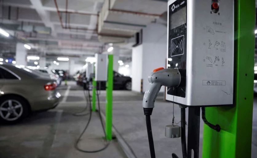 Pakistan Cuts Ev Charging Rates By Nearly Half Paving Way For Green Transportation