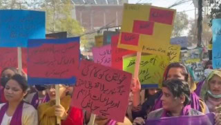 Aurat March 2025 In Pictures Women Unite For Change In Pakistan