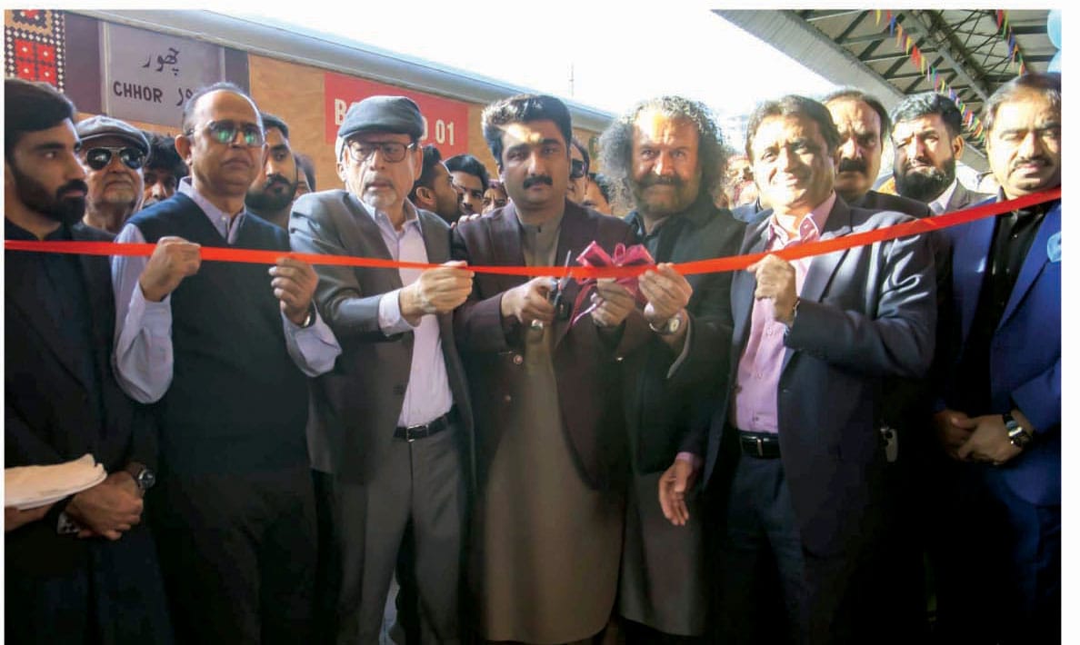 Sindh govt launches Thar Desert Train Safari – Pakistan Observer