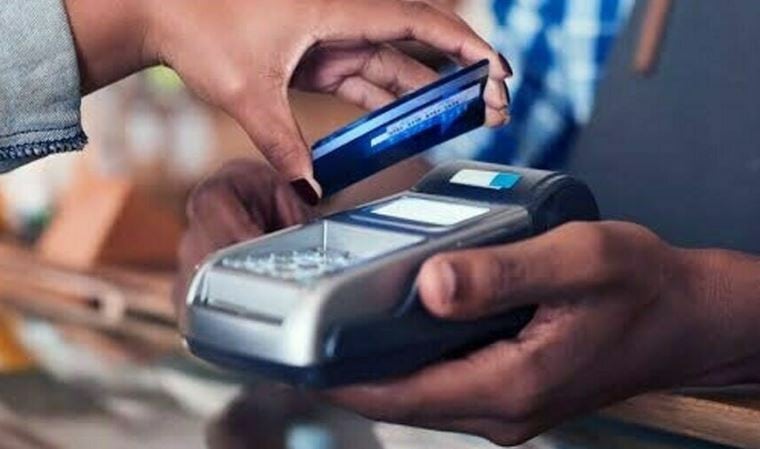 Fbr Pushes Businesses Toward Cashless Transactions With New Debit Credit Card Rule