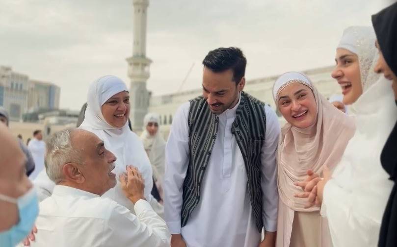 Gohar Rashid And Kubra Khans Nikah Moments From Kaaba Win Over Fans 