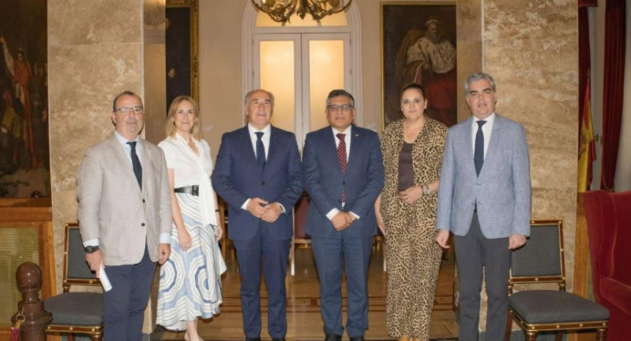 Pakistani Envoy Commends Spains Balanced Foreign Policy In Key Senate Talks