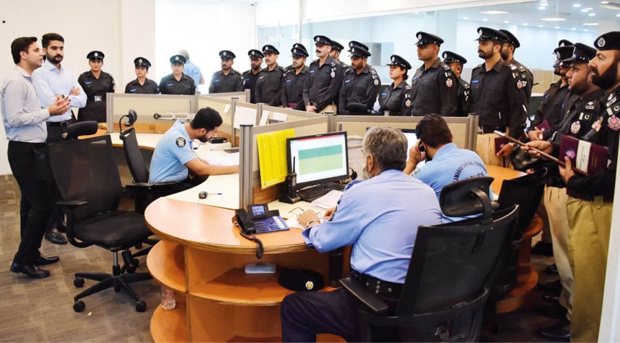 Sindh Polices Under Training Officers Briefed About Safe City Islamabads Command Control System