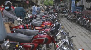 Bike Car Parking Now Free In Karachi