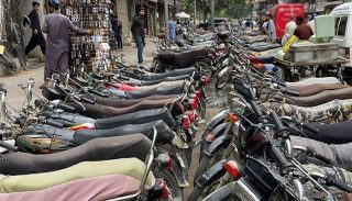 Good News As Sindh Abolishes Parking Fee On Karachi Roads