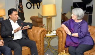 Irish Ambassador Hails Pakistan Observers Ethical Journalism In Meeting With Gauhar Malik