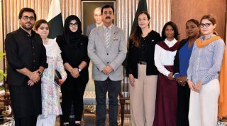 Gilani Calls For Fostering Collaboration Between Civil Society Parliamentary Leadership