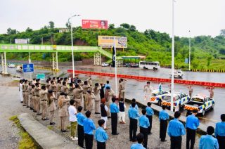 Motorway Police Celebrate Pakistan Independence Day In With Grand Flag March 