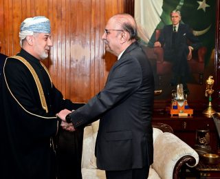President Zardari Omani Envoy Alkharusi Discuss Ways To Boost Bilateral Trade Ties 