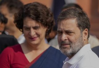 Rahul Gandhi Priyanka Arrested Over Protest Against Modi Led Govt Eci