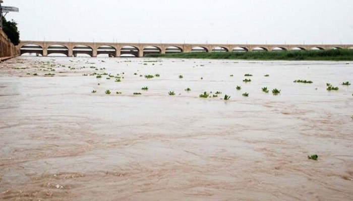 Multan On Edge As Floodwaters Surge Towards Sindh Amid Evacuations