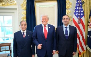 Red Carpet Great Guys Trump Honours Pm Shehbaz Field Marshal With High Praise Photos Inside
