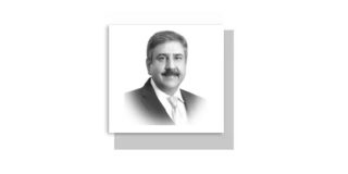 Lt Gen Omar Mahmood Hayat