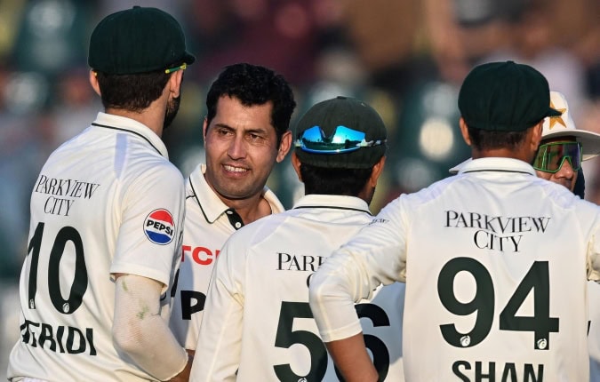 South Africa Reach 185 4 Trailing Pakistan By 148 Runs