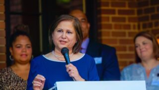 Ghazala Hashmi Makes History As Virginias First Muslim Asian American Lieutenant Governor
