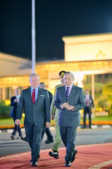 King Abdullah Ii Of Jordan Receives Warm Welcome In Pakistan 