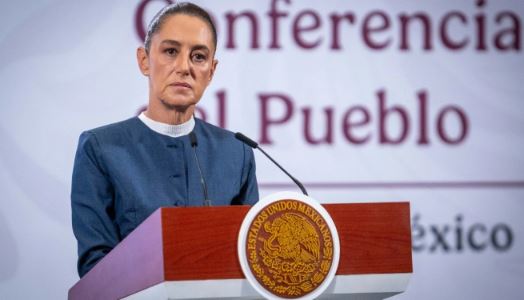 Watch Mexican President Claudia Sheinbaum Faces Harassment In Meeting With Supporters