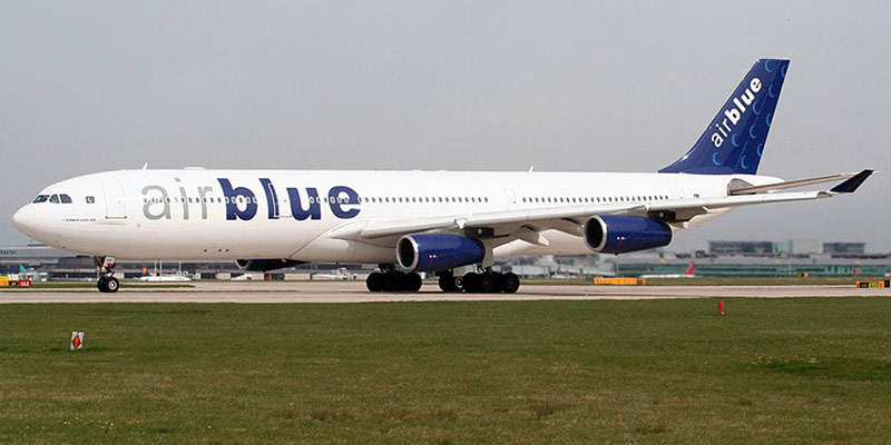 Airblue Staff Allegedly Tears Jeddah Bound Passengers Passport At Karachi Airport