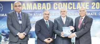 Dar Reaffirms Paks Opposition To Bloc Politics Vows Steadfast Belief In Dialogue