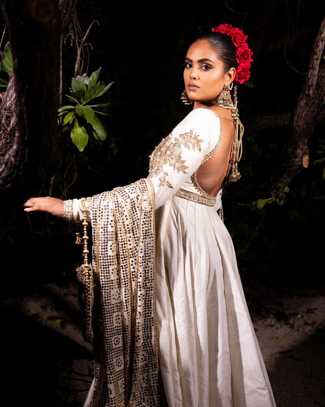 Her Skin Was Debated Her Style Ended The Debate Roma Riaz Shines In Desi Elegance 