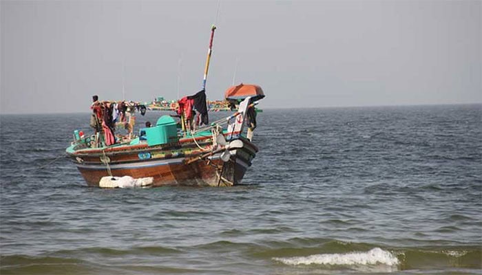 India Arrests 11 Pakistani Fishermen From Same Family Seizes Boat