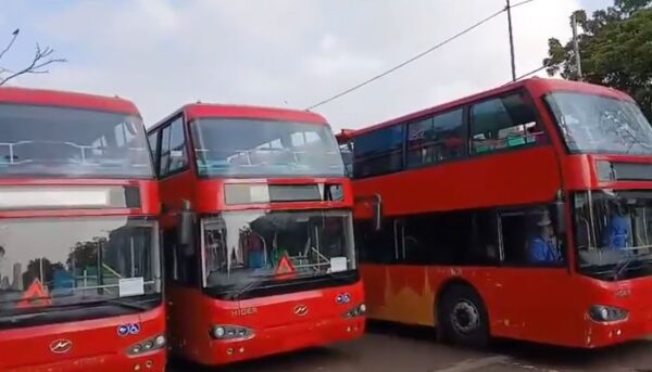 Karachi Double Decker Bus Finally Inaugurated Fare Routes And Other Details